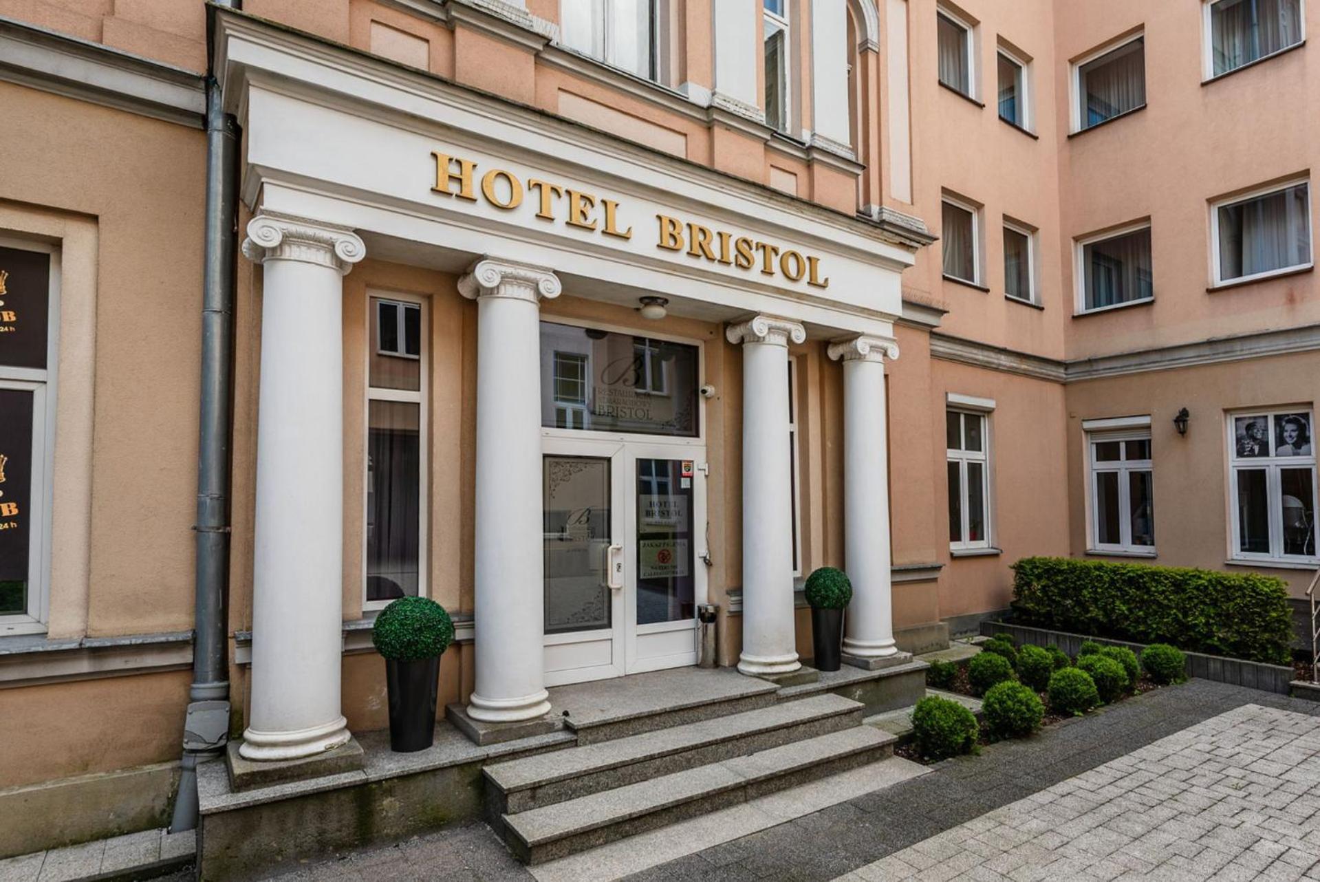 Hotel Bristol Kielce Exterior photo