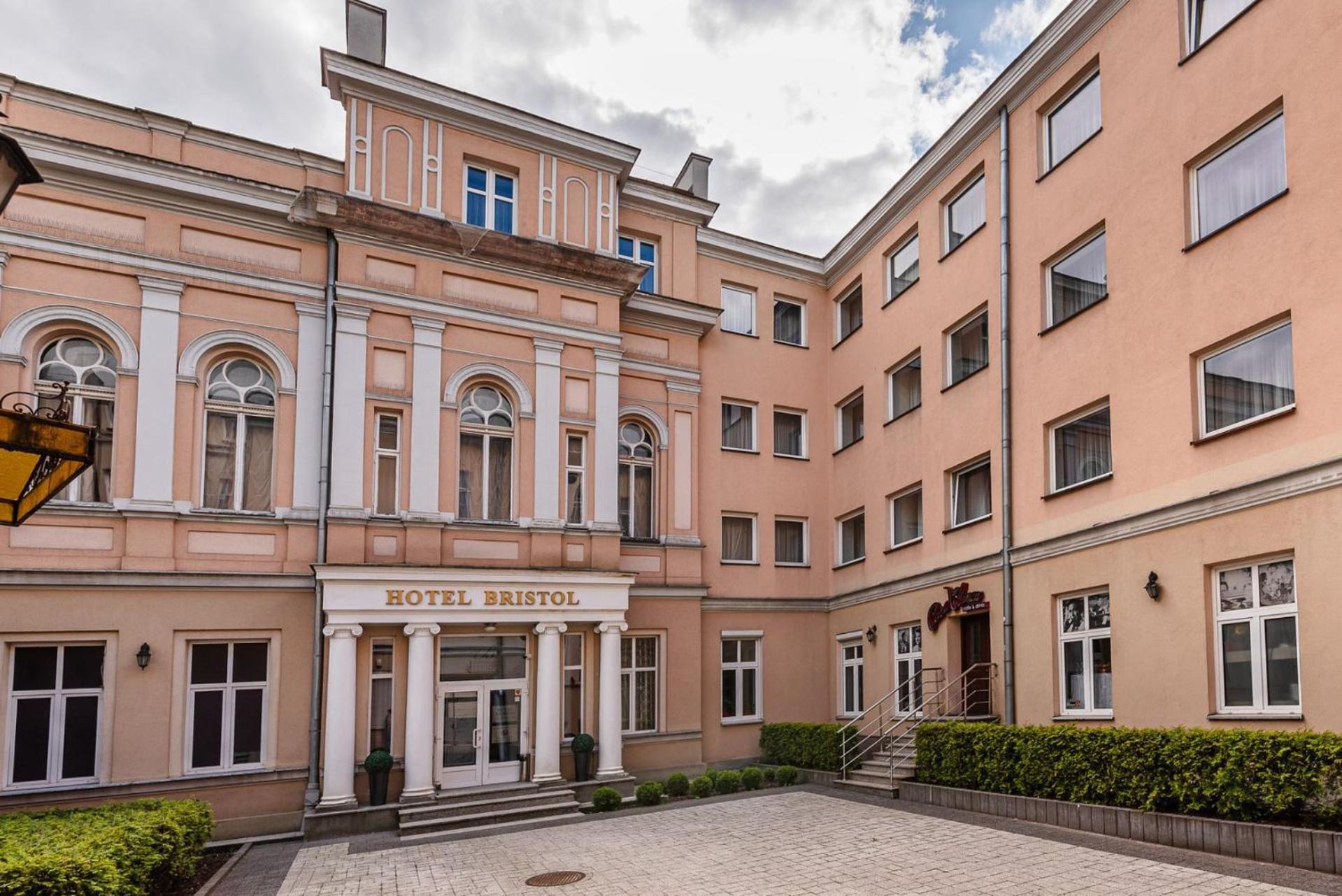 Hotel Bristol Kielce Exterior photo